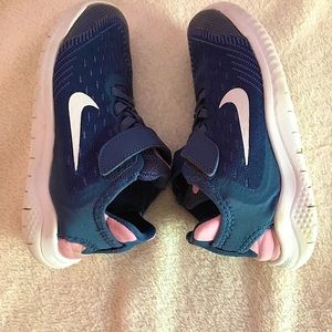 Nike 11.5c girl’s sneakers grey/pink/white